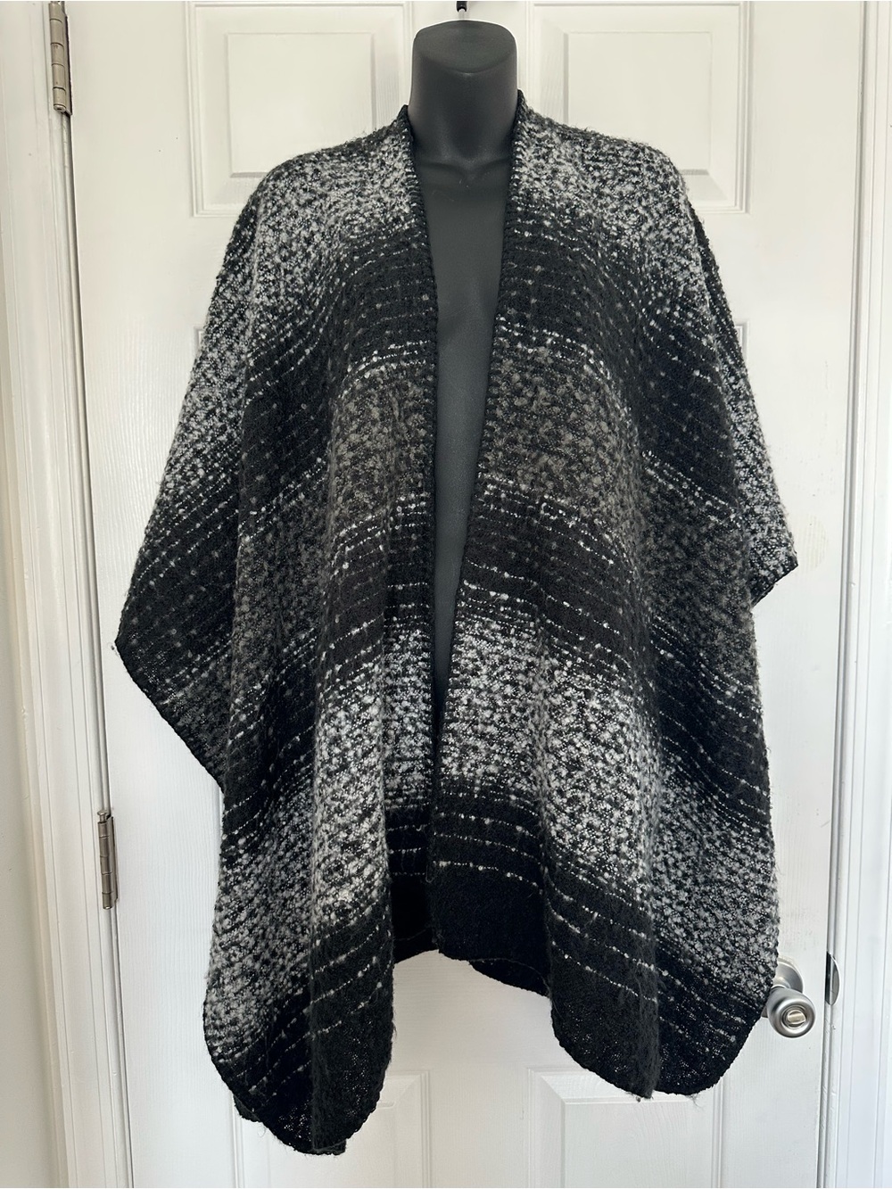 Woolrich Black & Gray Ombre Open-Front Poncho